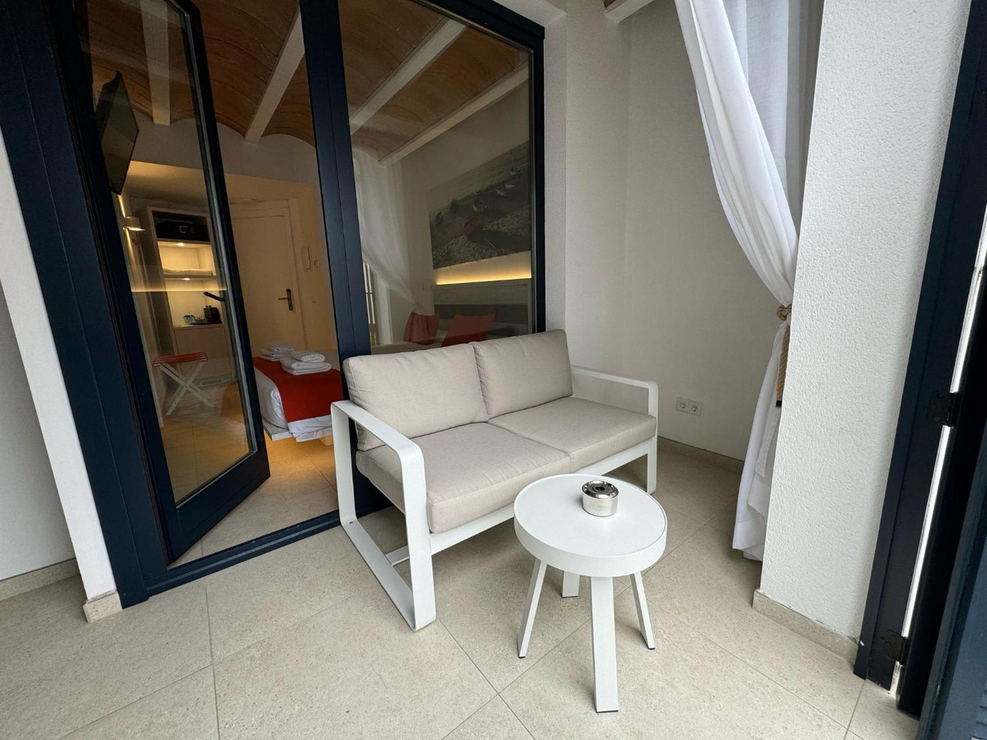 Hotel Boutique Es Blau 卡达克斯 外观 照片